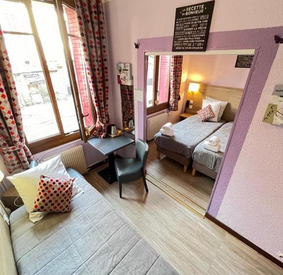 فندق Hôtel Du Cheval Blanc Barcelonnette