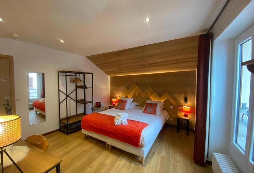 Отель Hôtel Du Grand Mont