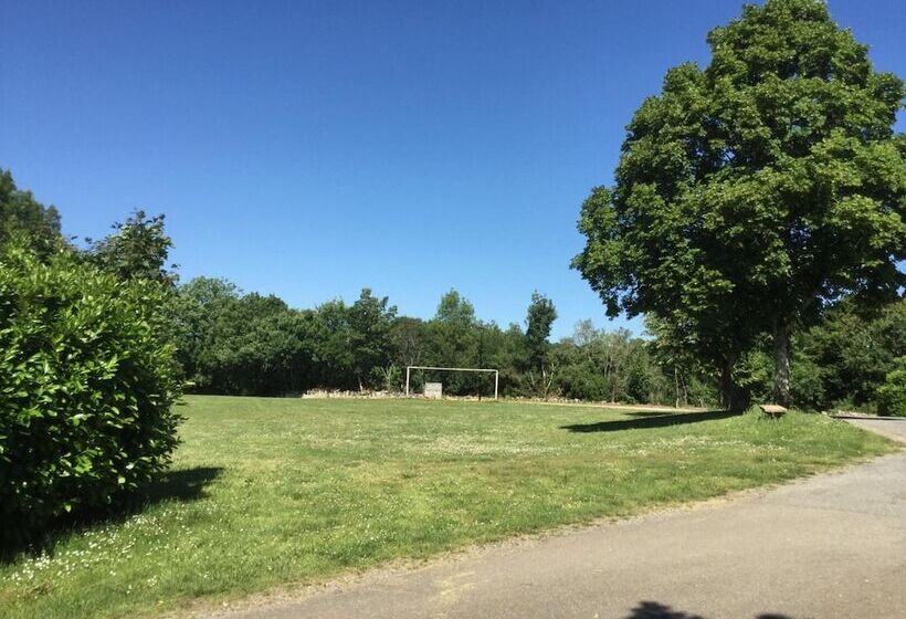 Отель Hôtel La Chaumière