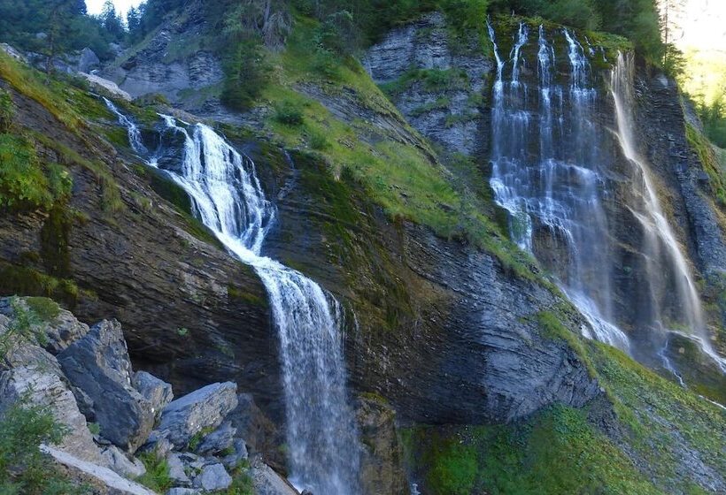 בית מלון כפרי Hôtel Le Christania