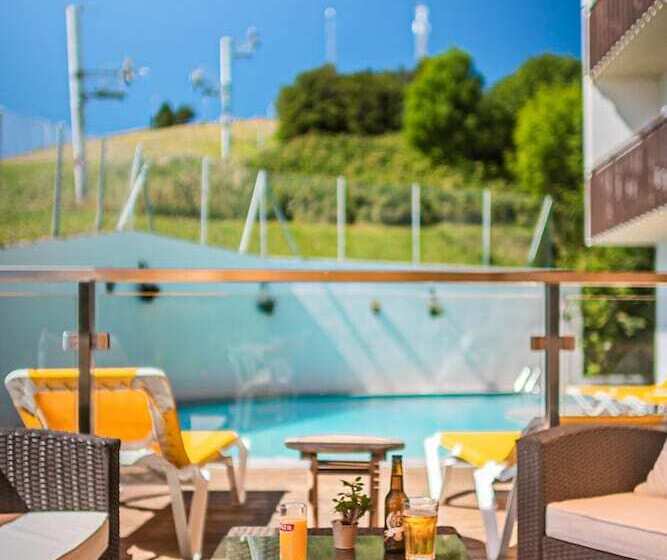 בית מלון כפרי Hôtel Le Christania