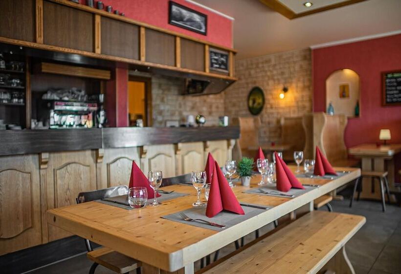 בית מלון כפרי Hôtel Le Christania