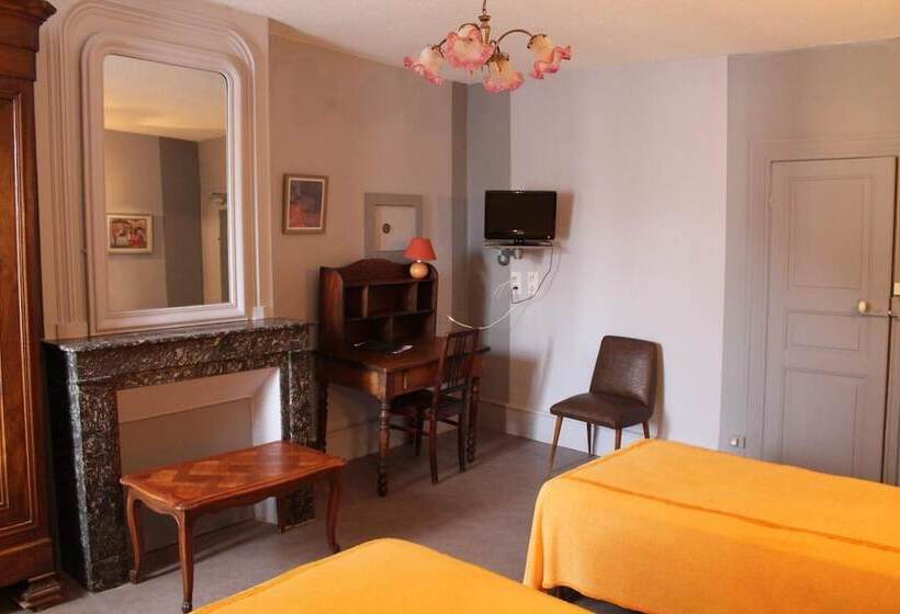 Отель Hôtel Le Portalou