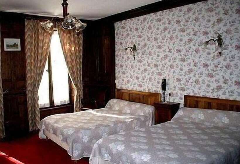 Отель Hôtel Le Portalou