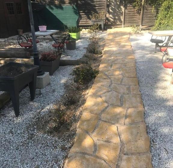 בית מלון כפרי Hôtel Les Mimosas