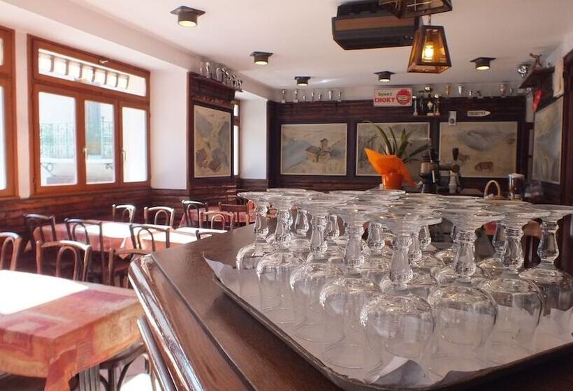 Отель Hôtel Maison Doron