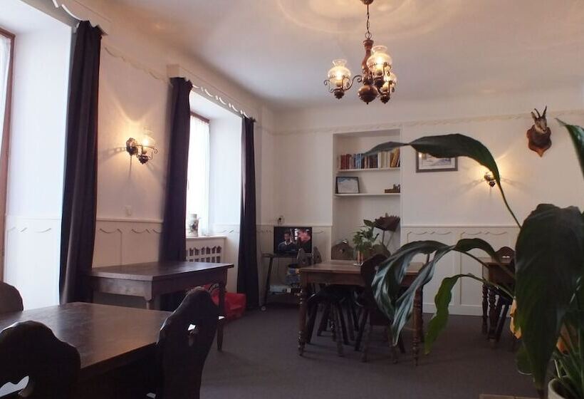 Отель Hôtel Maison Doron