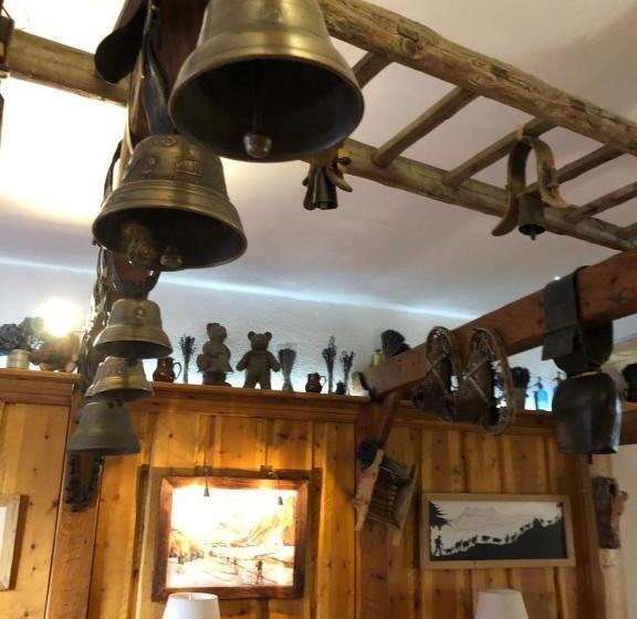 酒店 Hôtel Restaurant De La Chaussée