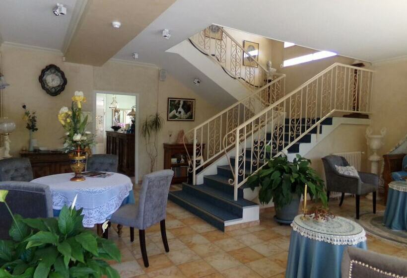 Отель Hôtel Restaurant Du Lac