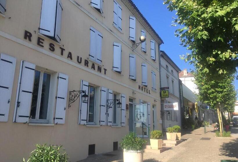 ホテル Hôtel Restaurant La Boule D'or