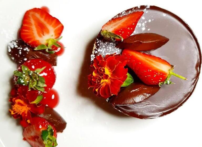 Отель Hôtel Restaurant Le Lachens