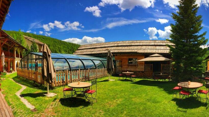 فندق Hôtel & Spa La Ferme De L'izoard