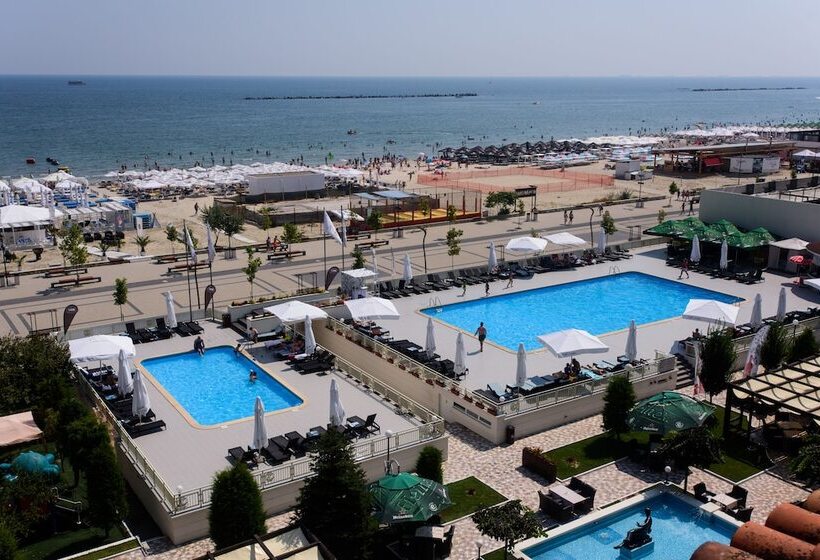 فندق Iaki Conference & Spa