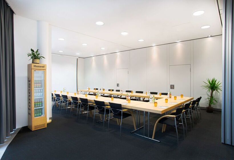 فندق Four Munich Neue Messe