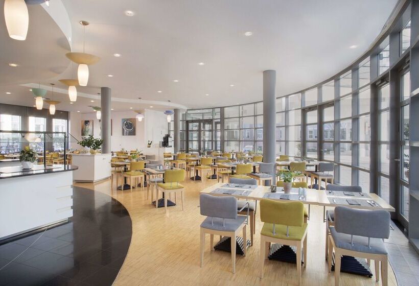 فندق Four Munich Neue Messe