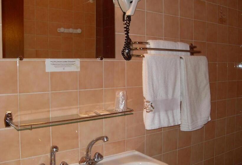 Отель La Boule d'Or