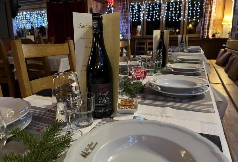 בית מלון כפרי La Foret De Maronne