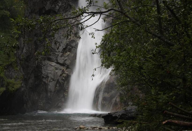 בית מלון כפרי La Foret De Maronne