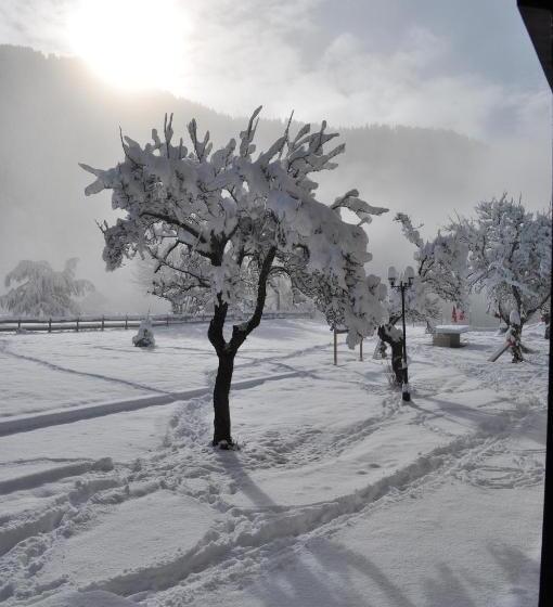 בית מלון כפרי La Foret De Maronne