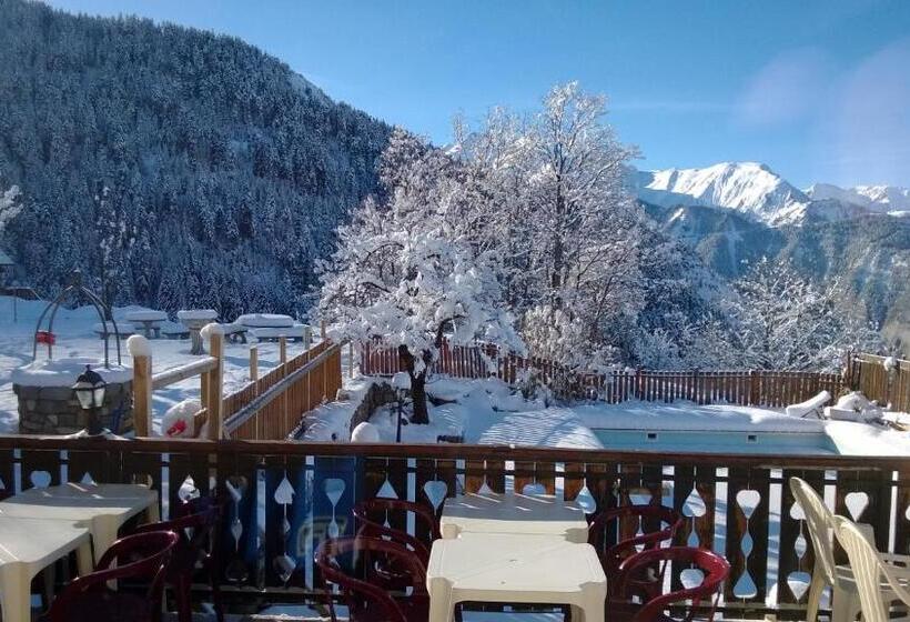 בית מלון כפרי La Foret De Maronne