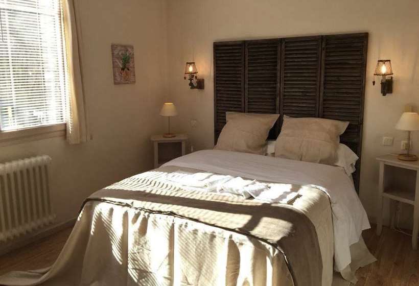 酒店 La Mirabelle Casteil Country House