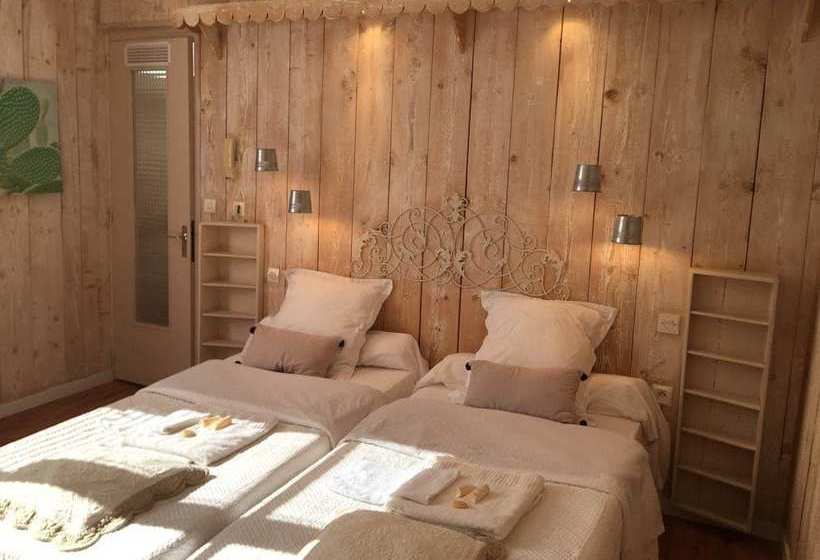 酒店 La Mirabelle Casteil Country House