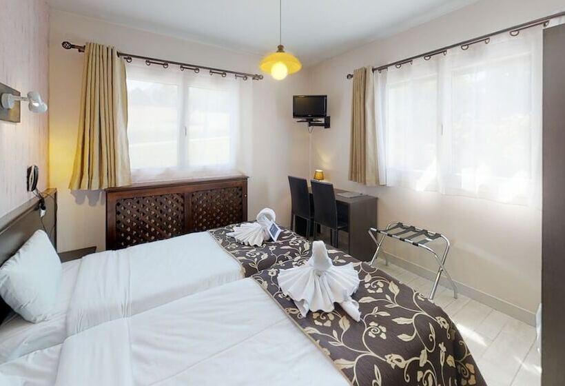 בית מלון כפרי Hôtel Le Bellevue