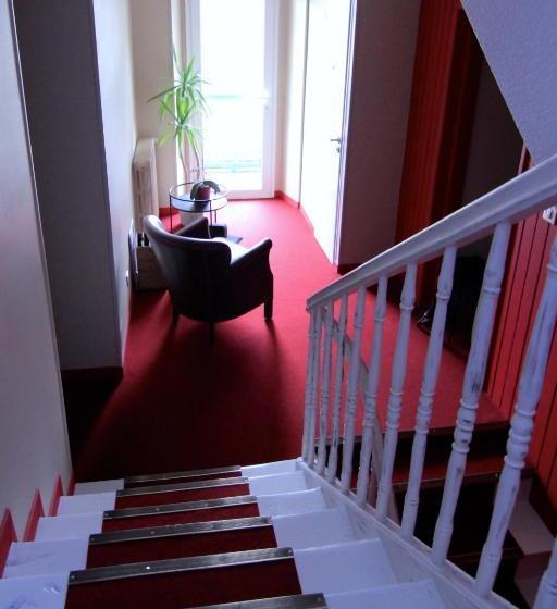 酒店 Auberge Le Cabaliros