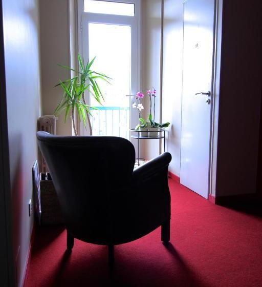 酒店 Auberge Le Cabaliros