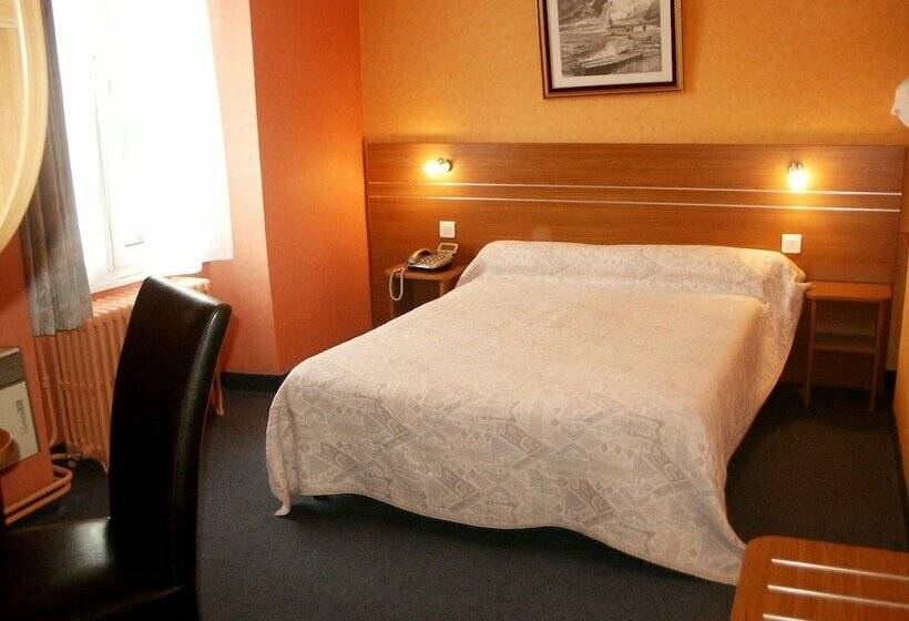 Отель Logis Le Cantarel