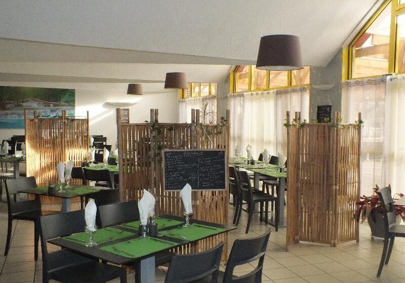 호텔 Logis Hôtel Le Clos Saint Loup