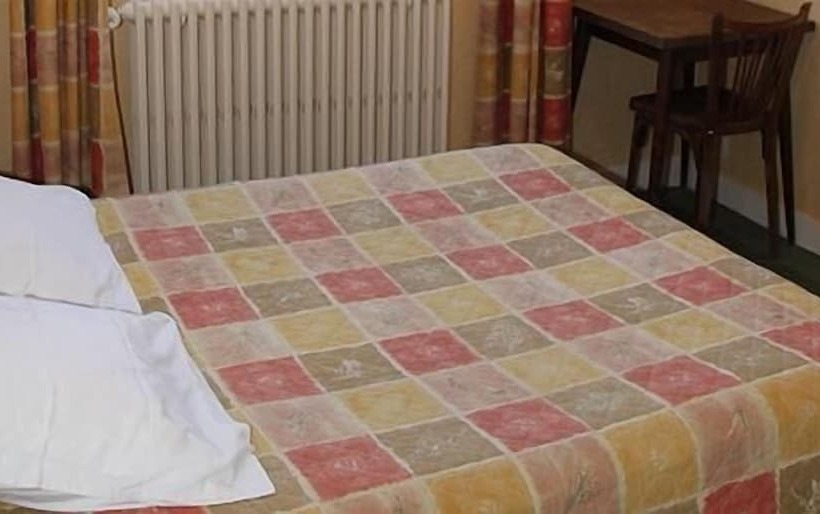 בית מלון כפרי Hôtel Le Commerce