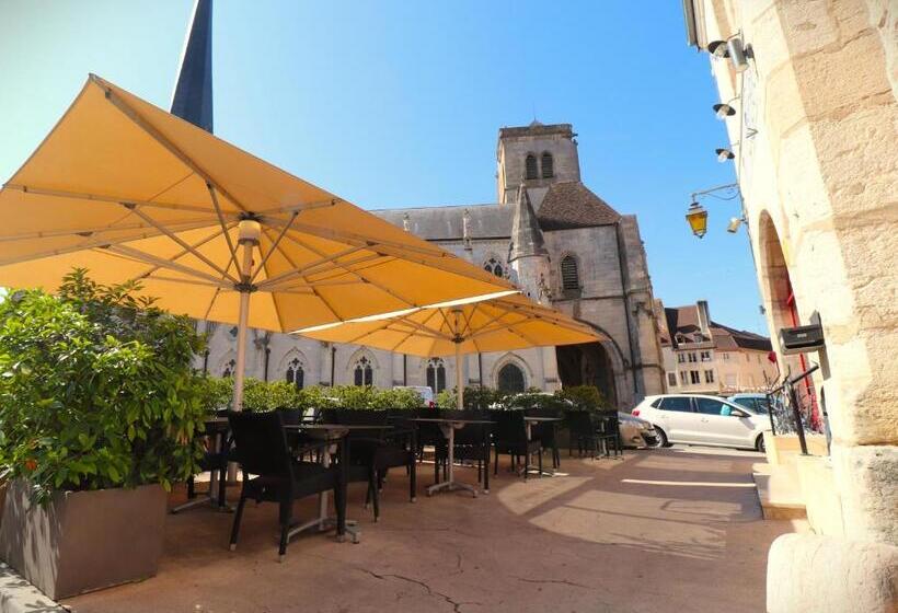 בית מלון כפרי Le Corbeau