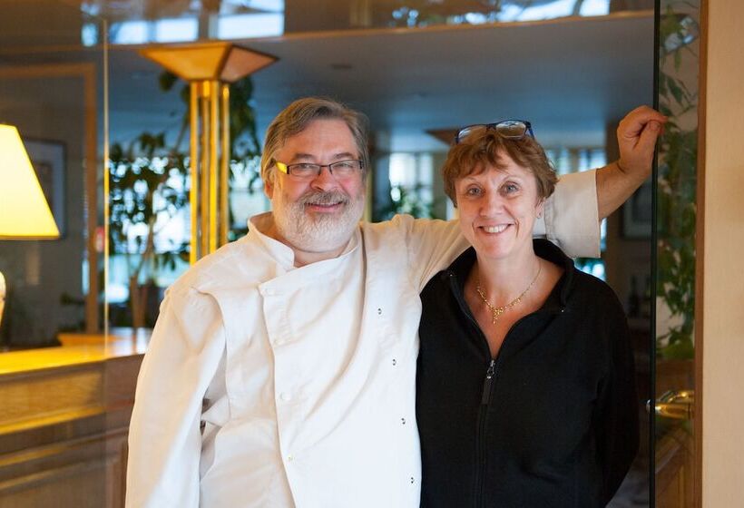 호텔 Le Logis De Brionne