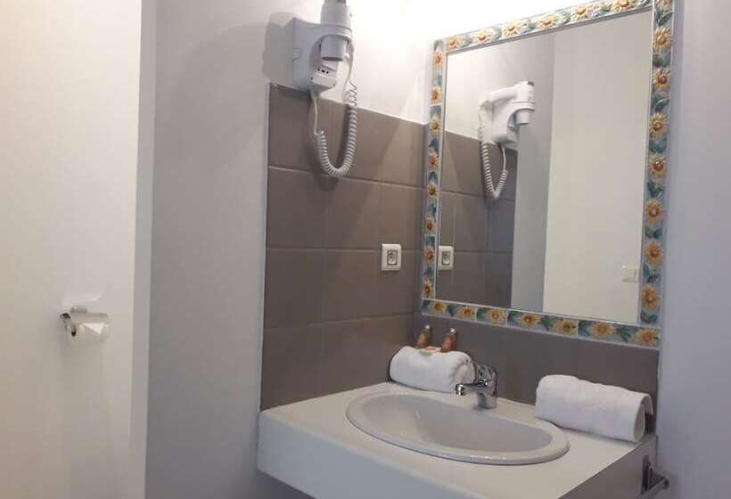 فندق Le Mas Du Colombier