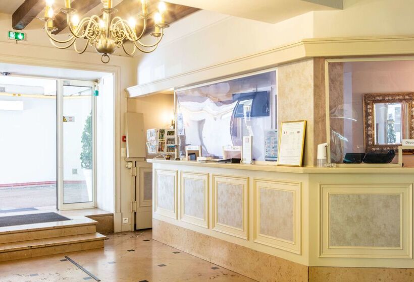 בית מלון כפרי Hôtel Le Maxime   Best Western Signature Collection