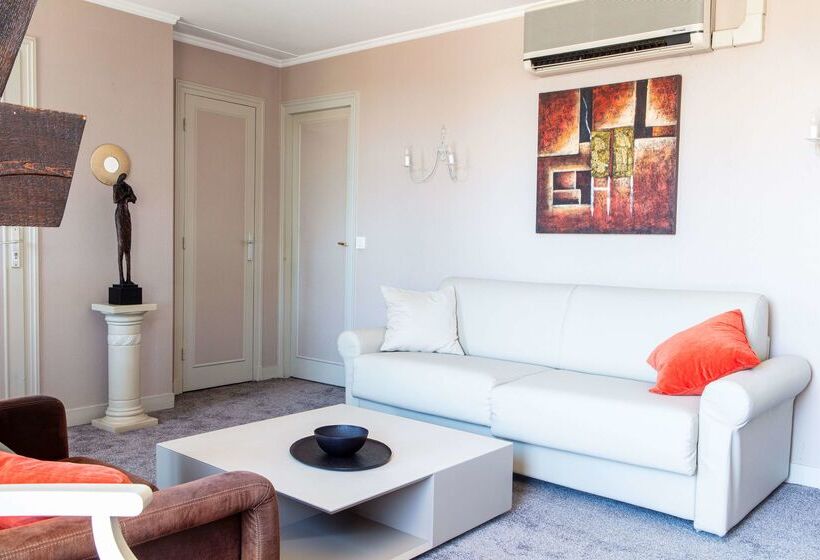 בית מלון כפרי Hôtel Le Maxime   Best Western Signature Collection