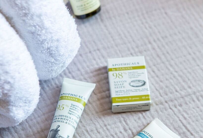 בית מלון כפרי Hôtel Le Maxime   Best Western Signature Collection