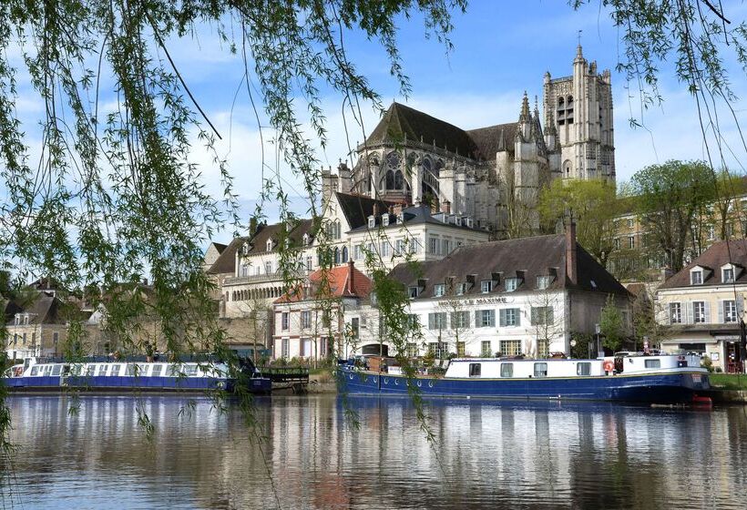 בית מלון כפרי Hôtel Le Maxime   Best Western Signature Collection