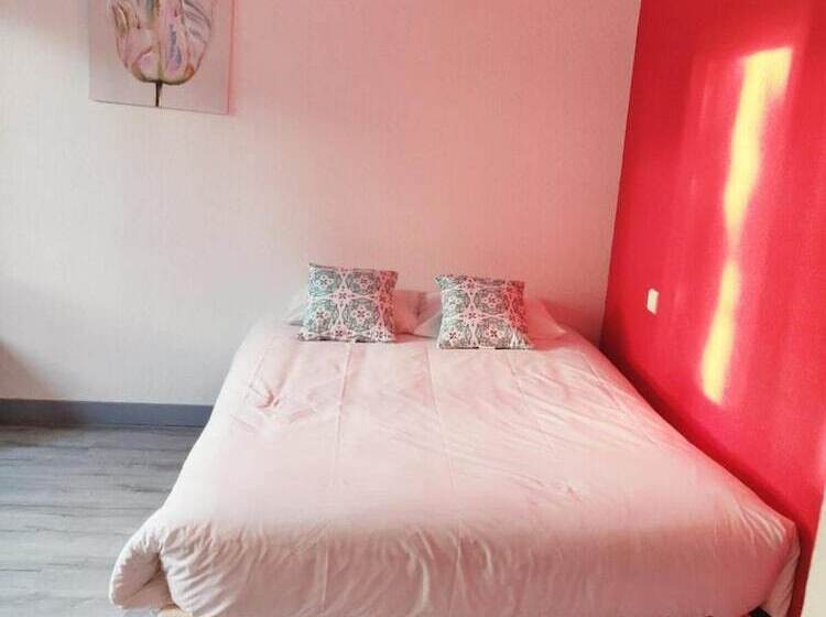 בית מלון כפרי Le Neoulous