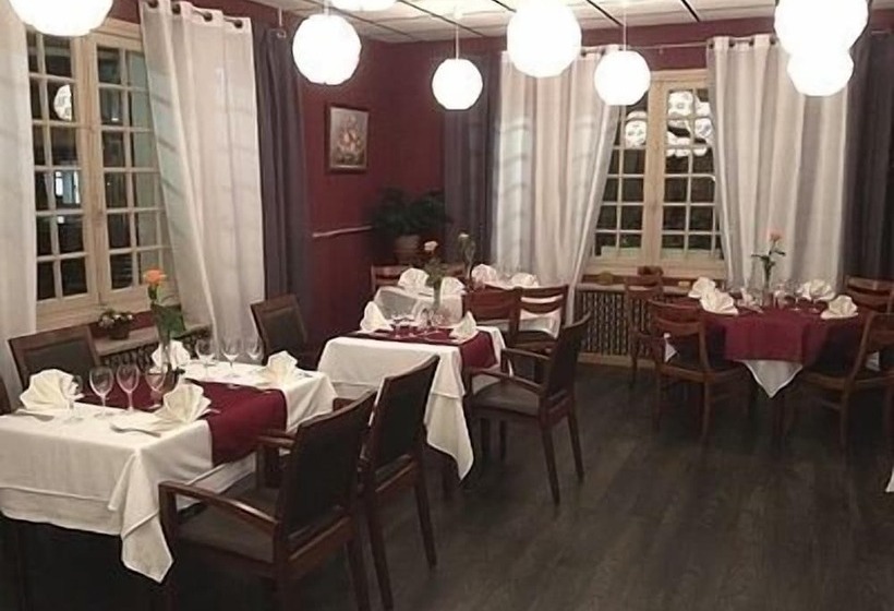 Отель Le Perigord