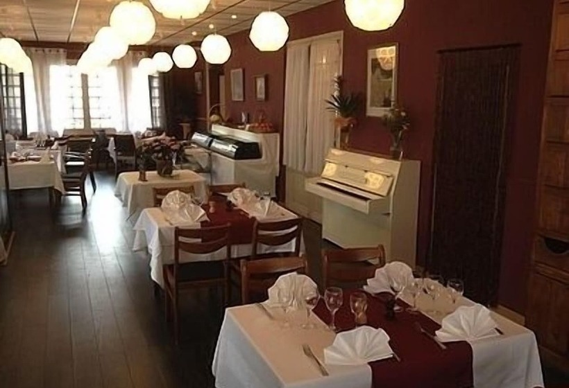 Отель Le Perigord