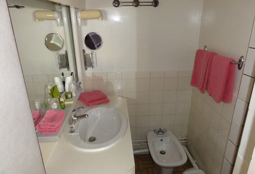 Отель Le Perigord