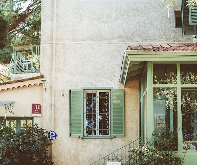 ホテル Le Ponteil