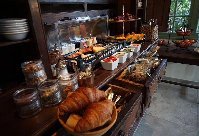 ホテル Le Ponteil