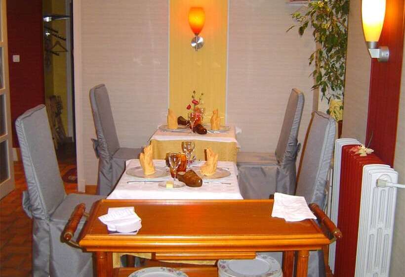 فندق Le Relais De L'argoat