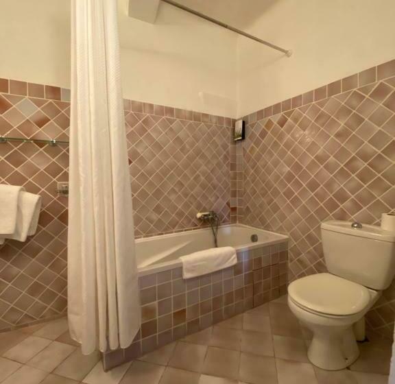 בית מלון כפרי Le Vieux Château