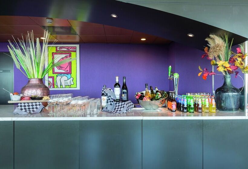 Leonardo Hotel Ijmuiden Seaport Beach