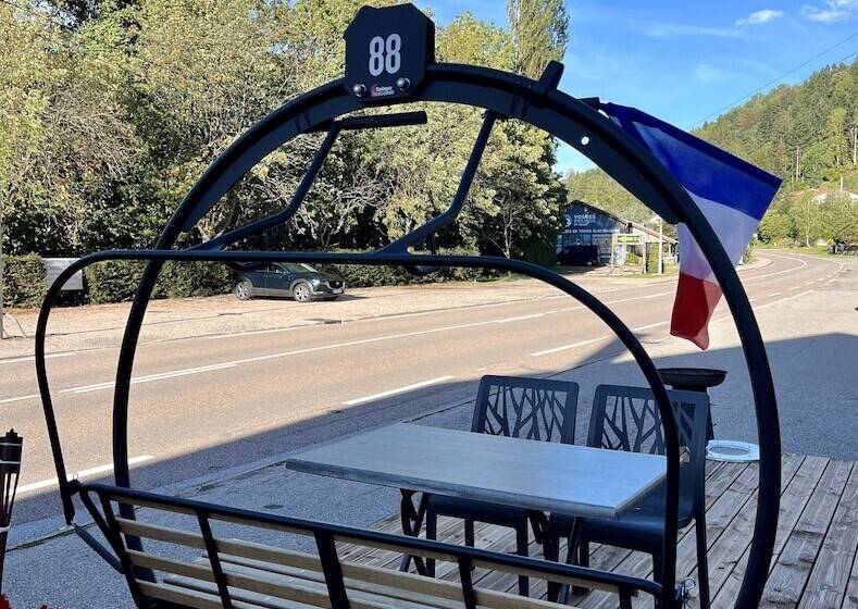 Hotel Logis Hôtel, Chalets Et Restaurant Les Chatelminés