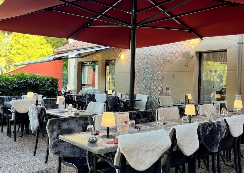 Hotel Logis Hôtel, Chalets Et Restaurant Les Chatelminés